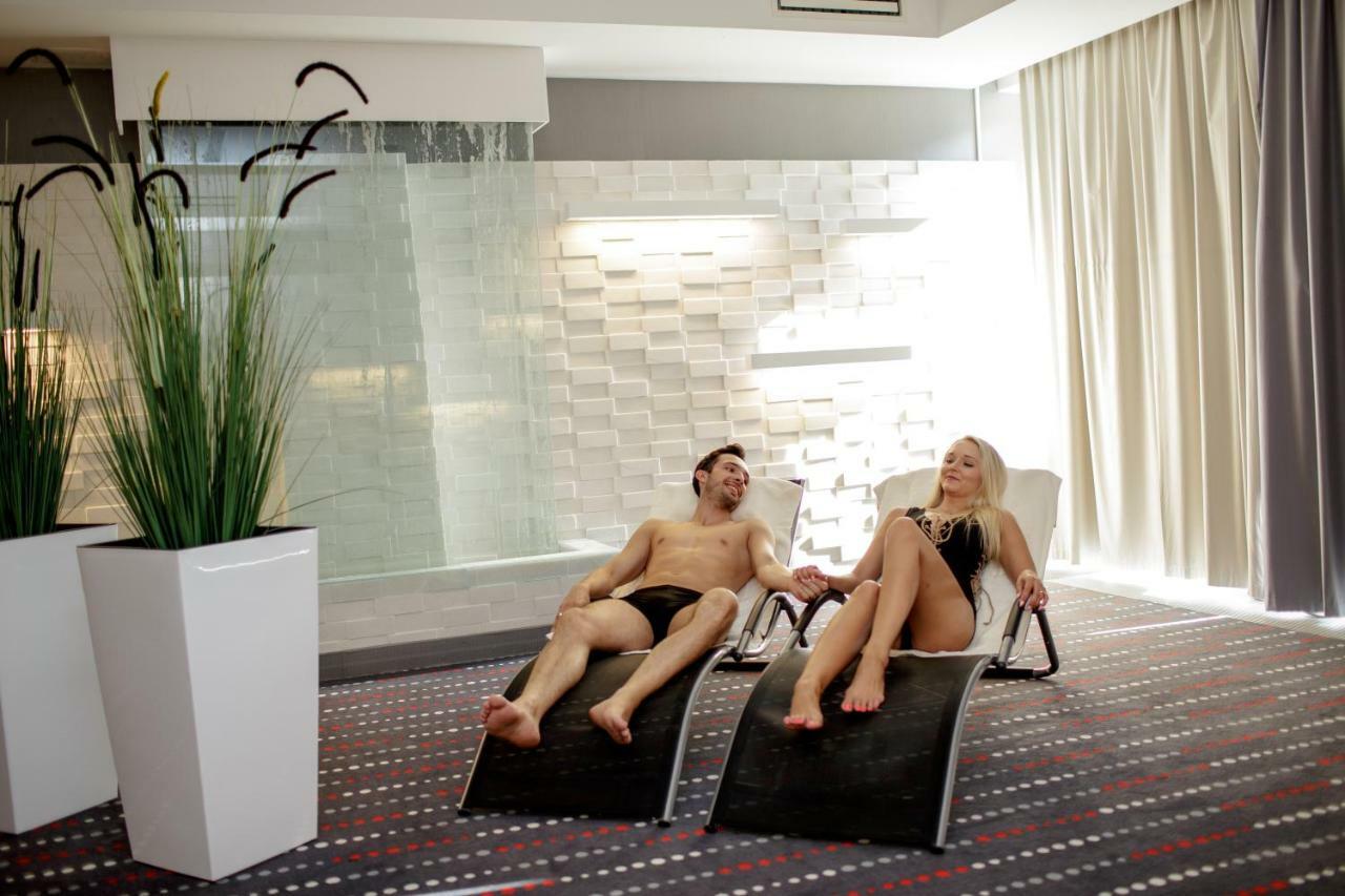 Hotel Sulkowski Conference Resort Boguszyn  Exteriör bild